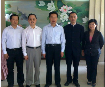 湖北省委統(tǒng)戰(zhàn)部副巡視員劉愛黨、湖北歐盟同學會秘書長燕元沂、武漢留學生創(chuàng)業(yè)園常務副主任袁煜農(nóng)一行來我司考察